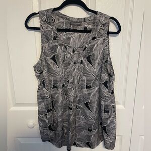 A Pea in the Pod Maternity Blouse Sleeveless M